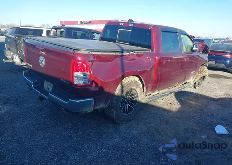 2021 Ram 1500 Big Horn 4X4 5'7 Box z USA, uszkodzony, nr VIN 1C6SRFFT0MN697687